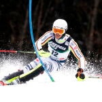 Linus Strasser de Alemania en acción durante la primera carrera de slalom masculino de la Copa del Mundo de Esquí Alpino de la FIS en el Monte Sljeme cerca de Zagreb, Croacia, 06 de enero de 2021 EFE/EPA/ANTONIO BAT