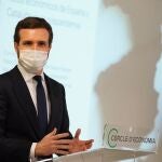 El líder del PP, Pablo Casado, participa en una conferencia-coloquio organizada por el Círculo de Economía en Barcelona