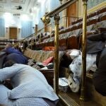 Diputados tirados al suelo durante el asalto al capitolio el pasado 6 de enero
