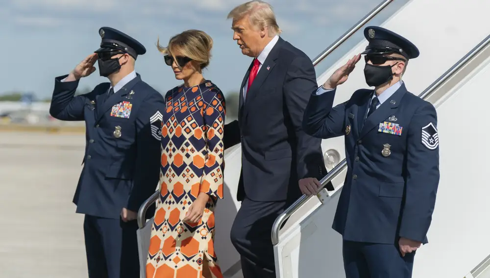 Donald Trump y Melania a su llegada a Palm Beach