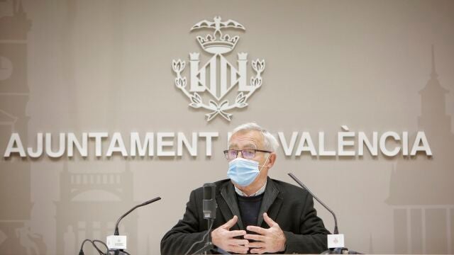 El alcalde de València, Joan Ribó, en una rueda de prensa