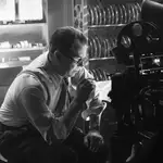 Gary Oldman, nominado a Mejor Actor de Drama por su labor en "Mank", durante el rodaje de la película de David Fincher para Netflix