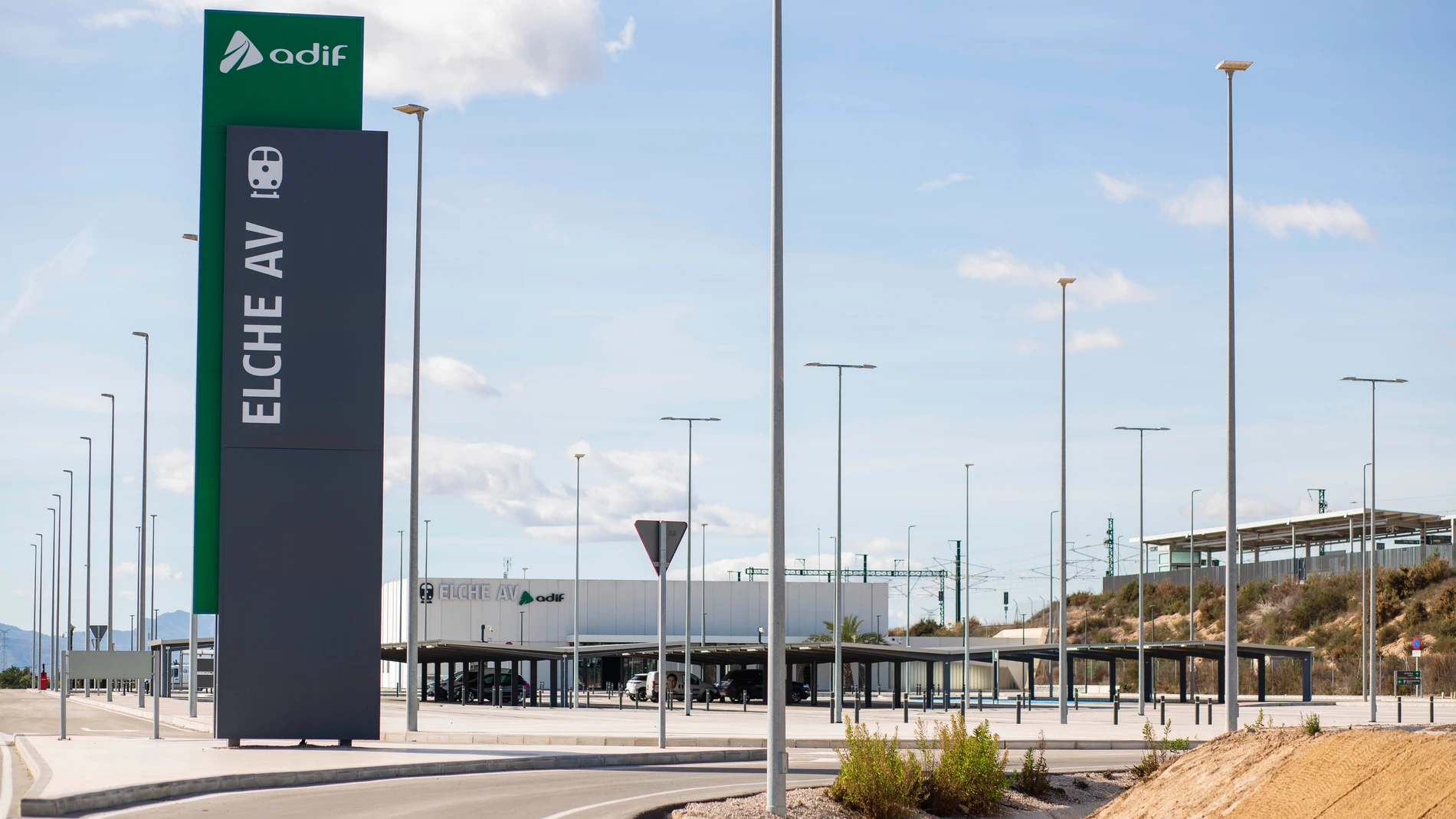 El Ave Madrid-Elche-Orihuela comenzará el servicio comercial mañana 1 de febrero