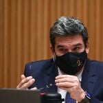 El Ministro de Inclusión, Seguridad Social y Migraciones José Luis Escrivá, durante su comparecencia este jueves en la Comisión de Trabajo