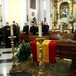 El Rey Felipe VI en la capilla ardiente de Juan del Río