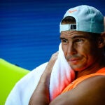 Un problema en la espalda alteró los planes de Rafa Nadal en Melbourne.