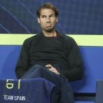 Nadal, en el banquillo español durante la Copa ATP
