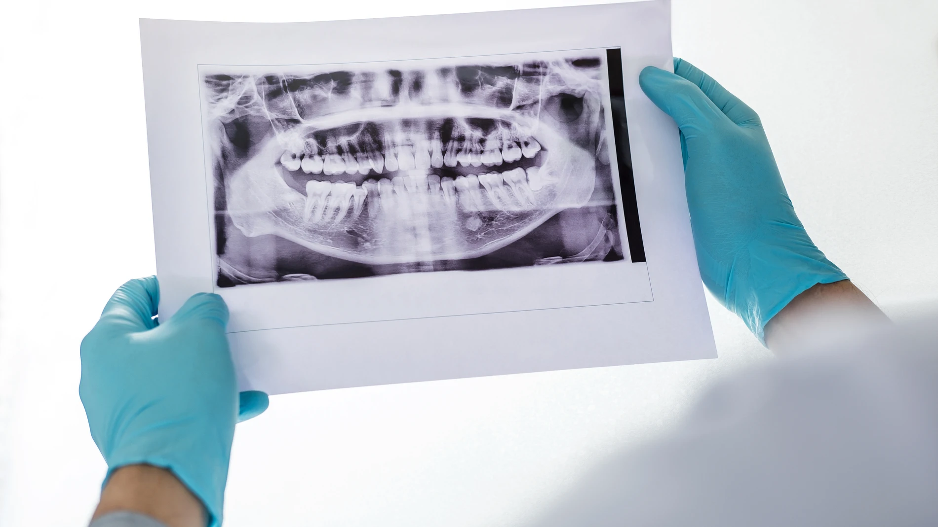 Diez dentistas españoles, entre los más prestigiosos del mundo