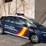 La pareja formada por el hombre de 25 años y la mujer de 20 detenidos en Alcoy por, presuntamente, provocar fracturas costales y hematomas a su bebé de tan solo 3 meses ha su llegada a los juzgados de la ciudad para prestar declaración ante el juez