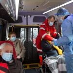 Vista de la vacunación colectiva en el centro de diagnóstico móvil ubicado en Haro, La Rioja este jueves
