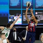 Pierriá Henry manejó el partido a su antojo ante el Joventut