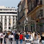 Imagen de archivo de la calle Larios, enclave en el que se concentran una gran cantidad de comercios