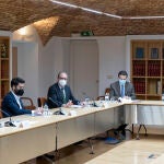 Isabel Díaz Ayuso se reúne con los portavoces de los partidos políticos con representación en la Asamblea de Madrid para explicar las líneas de actuación regionales para la percepción de los fondos europeos