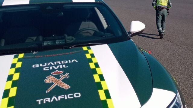 Patrulla de tráfico de la Guardia Civil