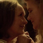 Barbara Sukowa y Martine Chevallier dan vida a Nina y Madeleine, dos mujeres que han escondido su amor durante décadas.