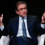 El que será nuevo conseller de Economía catalán, Jaume Giró, durante su participación en un debate organizado por el periódico "El Mundo Deportivo"