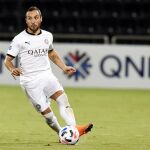 Santi Cazorla con el Al-Sadd.