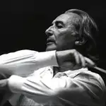 El músico, compositor y director de orquesta Odón Alonso, en fotografía cedida por el archivo de la Orquesta Filarmónica de Málaga.