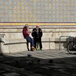 Al aire libre se amplía de dos a cuatro la cantidad de personas que pueden reunirse