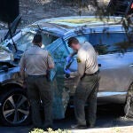 La Policía investiga el estado en el que quedó el vehículo que conducía Tiger Woods.