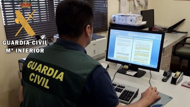 Agente de la Guardia Civil de Valladolid