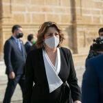 La secretaria general del PSOE- A, Susana Díaz (c)