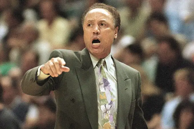 Muere el legendario Lenny Wilkens, el entrenador con más partidos en la historia de la NBA Muere el legendario Lenny Wilkens, el entrenador con más partidos en la historia de la NBA