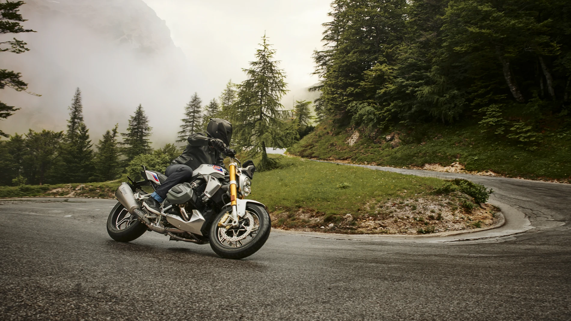 BMW R1250R