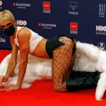 Samantha Hudson posa en la alfombra roja de los Premios Feroz 2021 organizada en el Hotel VP Plaza España Design en Madrid (España) a 2 de marzo de 2021.