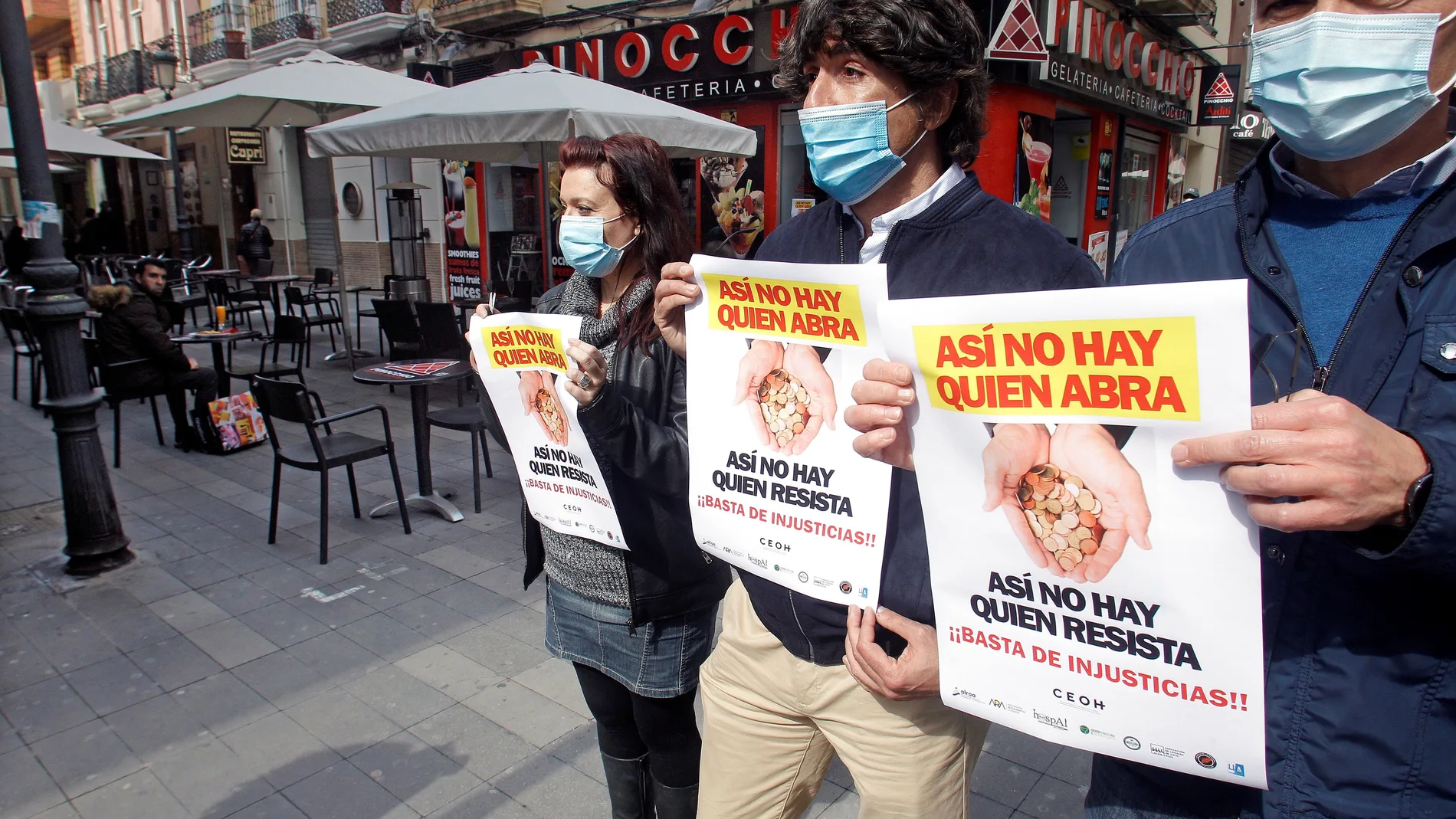 Imagen de una protesta de hosteleros en Alicante el pasado mes de marzo