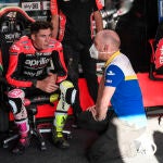 Aleix Espargaró, durante los test de pretemporada que se han celebrado estos días en Qatar
