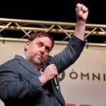 El exvicepresidente de la Generalitat, Oriol Junqueras, en un acto unitario organizado por Òmnium Cultural a las puertas de la cárcel de Lledoners