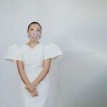 Las pieles con rosácea, atópicas o grasas se ven muy alteradas con el uso de las mascarillas. Se pueden prevenir los brotes o alteraciones de la piel usando un humectante formulado para cada tipo de piel.