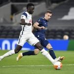 Davinson Sánchez con el Tottenham.