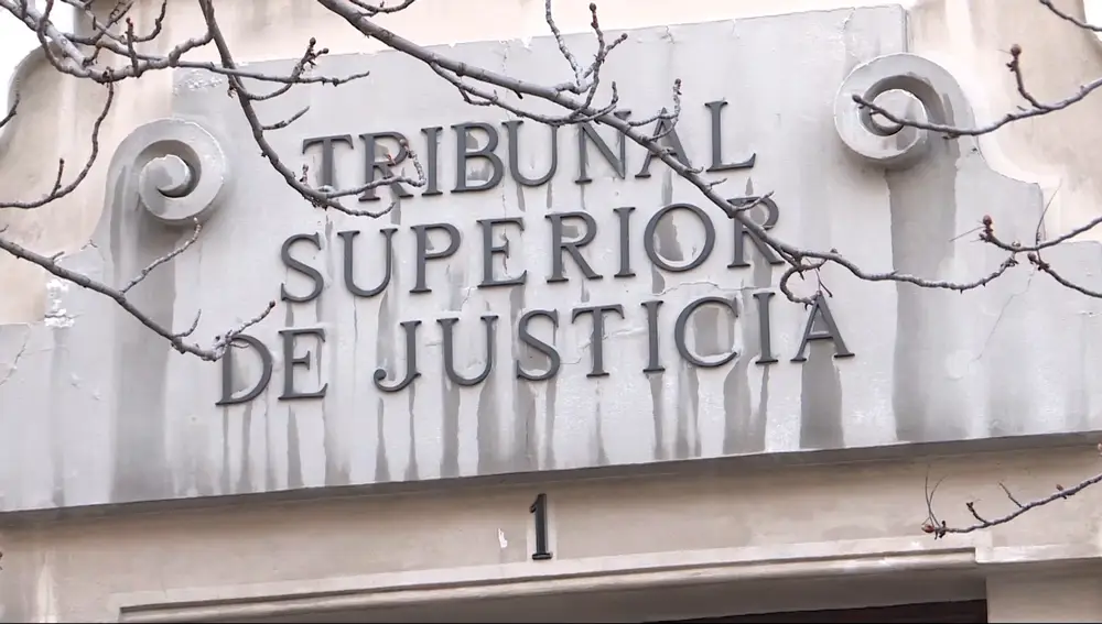 La Asamblea presenta el recurso ante el TSJM contra las elecciones de Ayuso