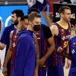 El jugador del Barcelona Pau Gasol (c), al término del partido de la Liga Endesa ante el Casademont Zaragoza