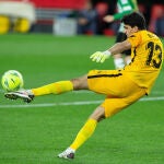 Yassine Bounou "Bono" con el Sevilla.
