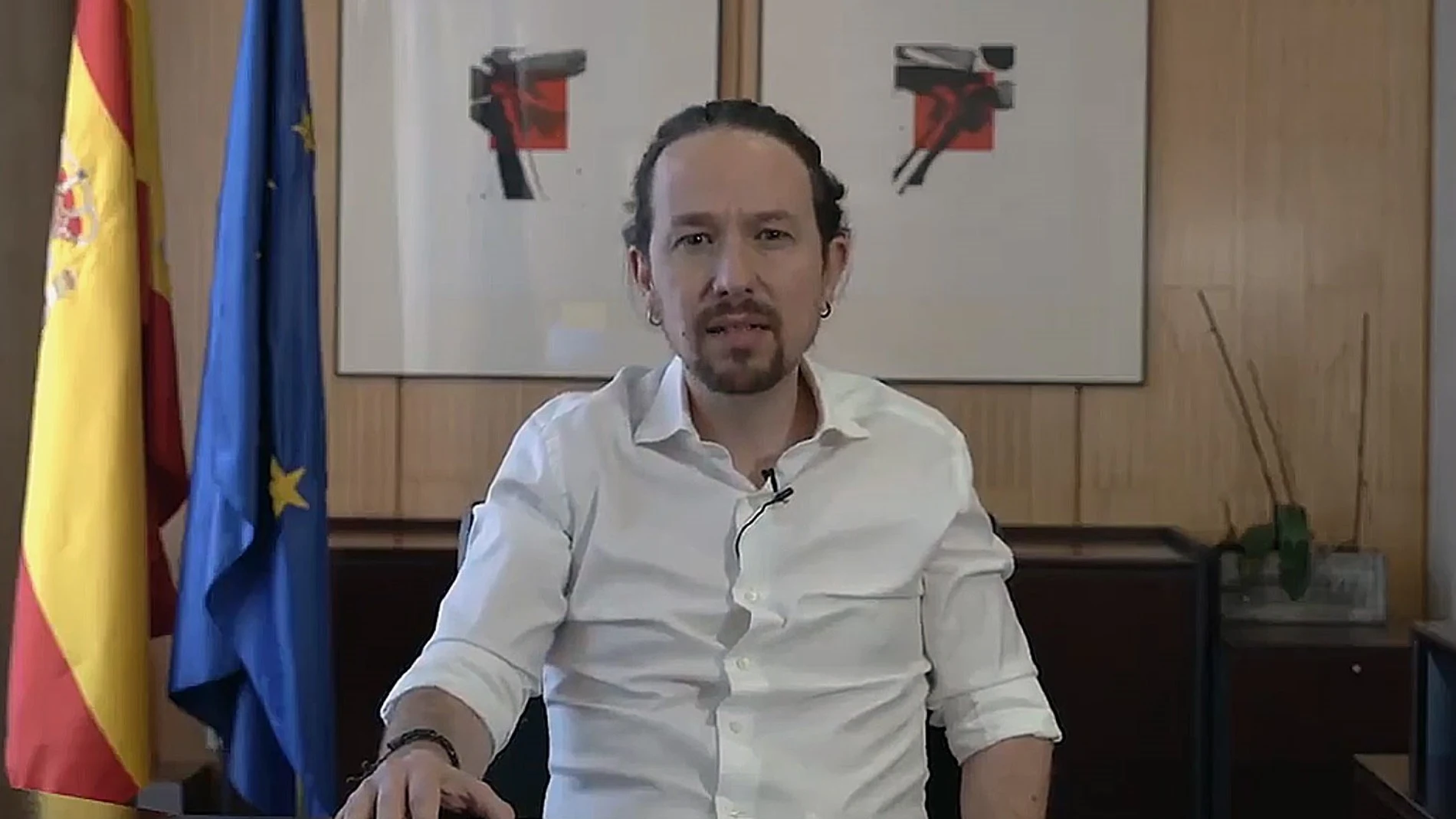 Captura de vídeo publicado hoy lunes en Twitter, del vicepresidente segundo del Gobierno español y líder del partido de izquierda Podemos, Pablo Iglesias, que anunció este lunes que deja el Gobierno para presentarse a las elecciones regionales de la Comunidad de Madrid del próximo 4 de mayo