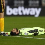 Rui Patricio, conmocionado en el césped