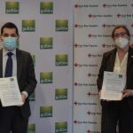 Francisco Hevia, director corporativo de Galletas Gullón y Eva María Alemañ, presidenta de Cruz Roja Española en Palencia