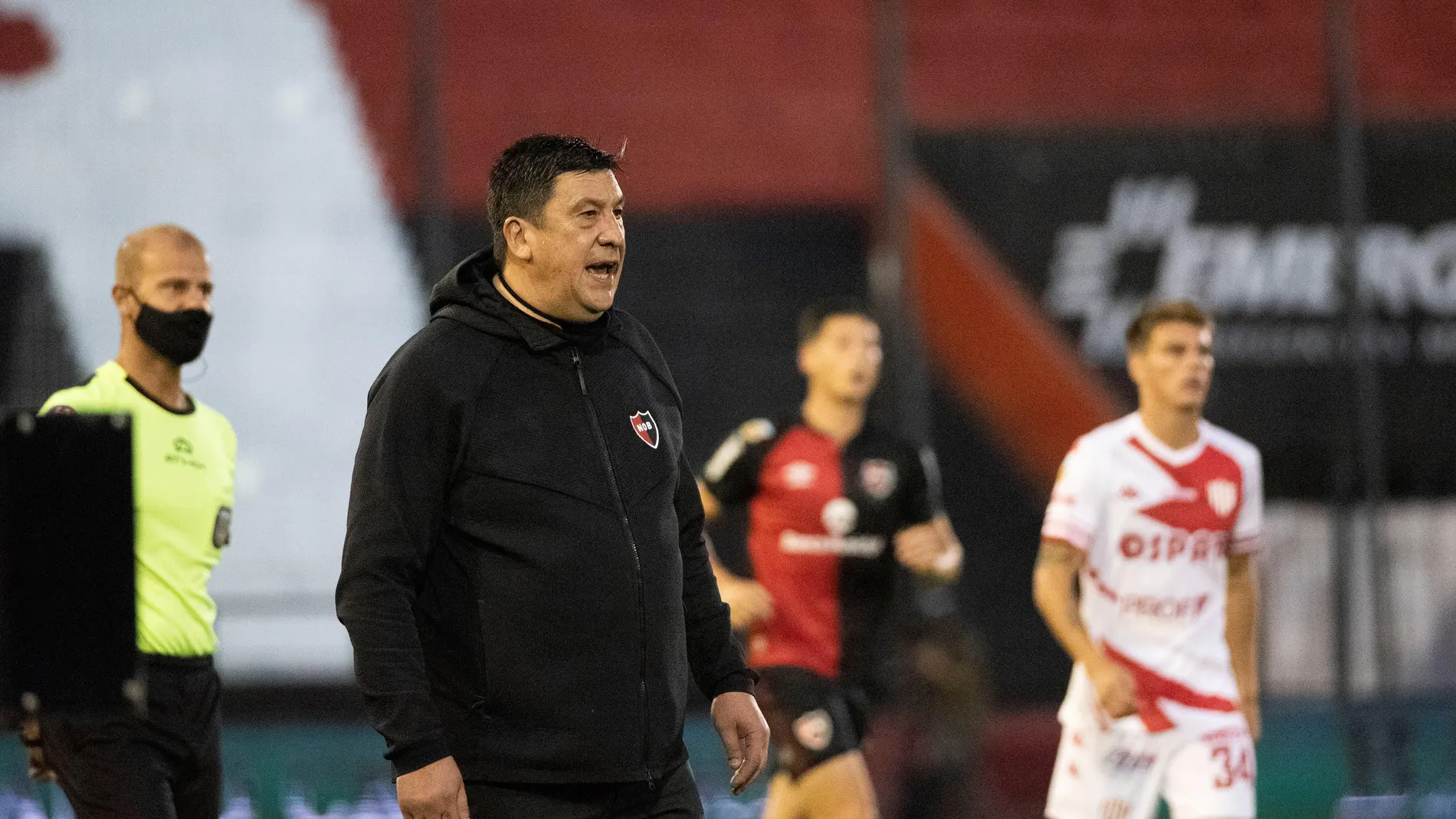 Mono Burgos entrenando a Newell's. EFE/ Franco Trovato Fuoco