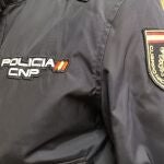 Un agente de la Policía Nacional en Valladolid