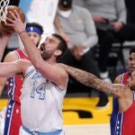 Marc Gasol reapareció con los Lakers después de haber superado el coronavirus.