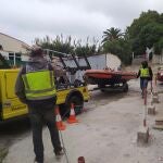 Imagen de archivo de una operación en la que se incautaron balsas como las utilizadas por la red desmantelada EFE/ Reduan