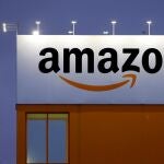FILE PHOTO: The logo of Amazon in Lauwin-Planque, northern France, February 20, 2017. REUTERS/Pascal Rossignol/File Photo