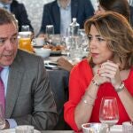 En la imagen, los socialistas Juan Espadas y Susana Díaz