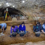 Excavaciones en el yacimiento burgalés de Prado Vargas, en Ojo Guareña