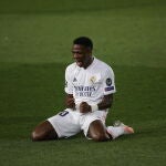 Vinicius celebra con rabia uno de sus dos goles al Liverpool