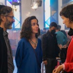 De izquierda a derecha: Leonardo Sbaraglia, Cecilia Suárez y la directora Violeta Salama