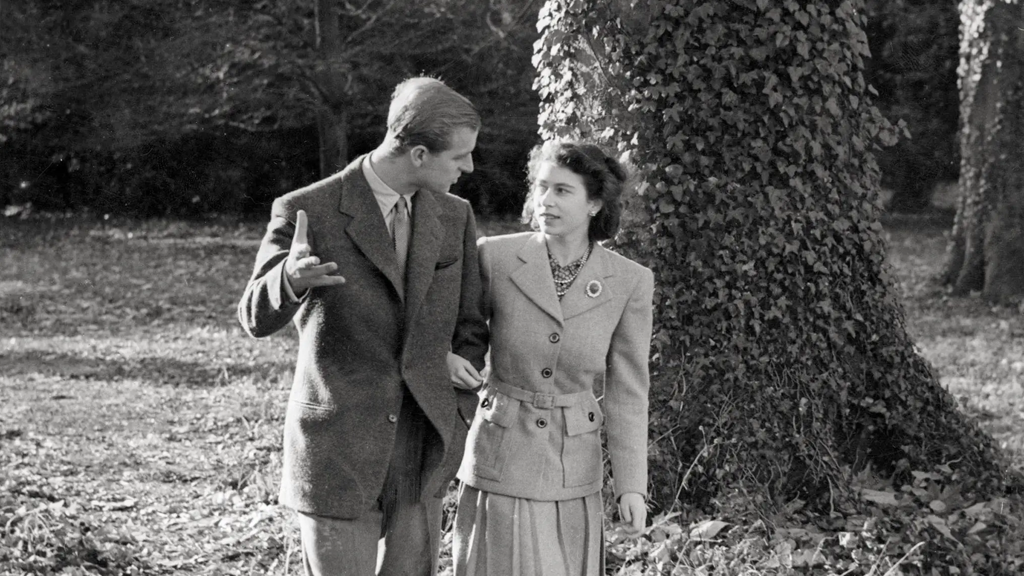 Isabel II y Felipe de Edimburgo en su juventud